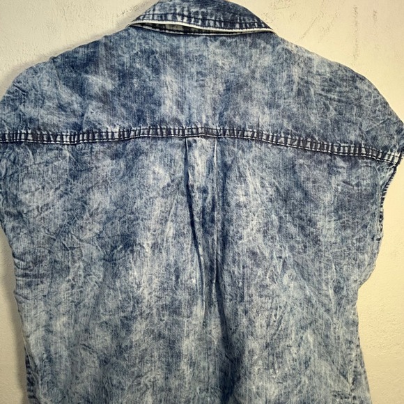 Rock & Republic Womens Acid Wash Denim Sleeveless Button Down Shirt Small Blue - Picture 6 of 8